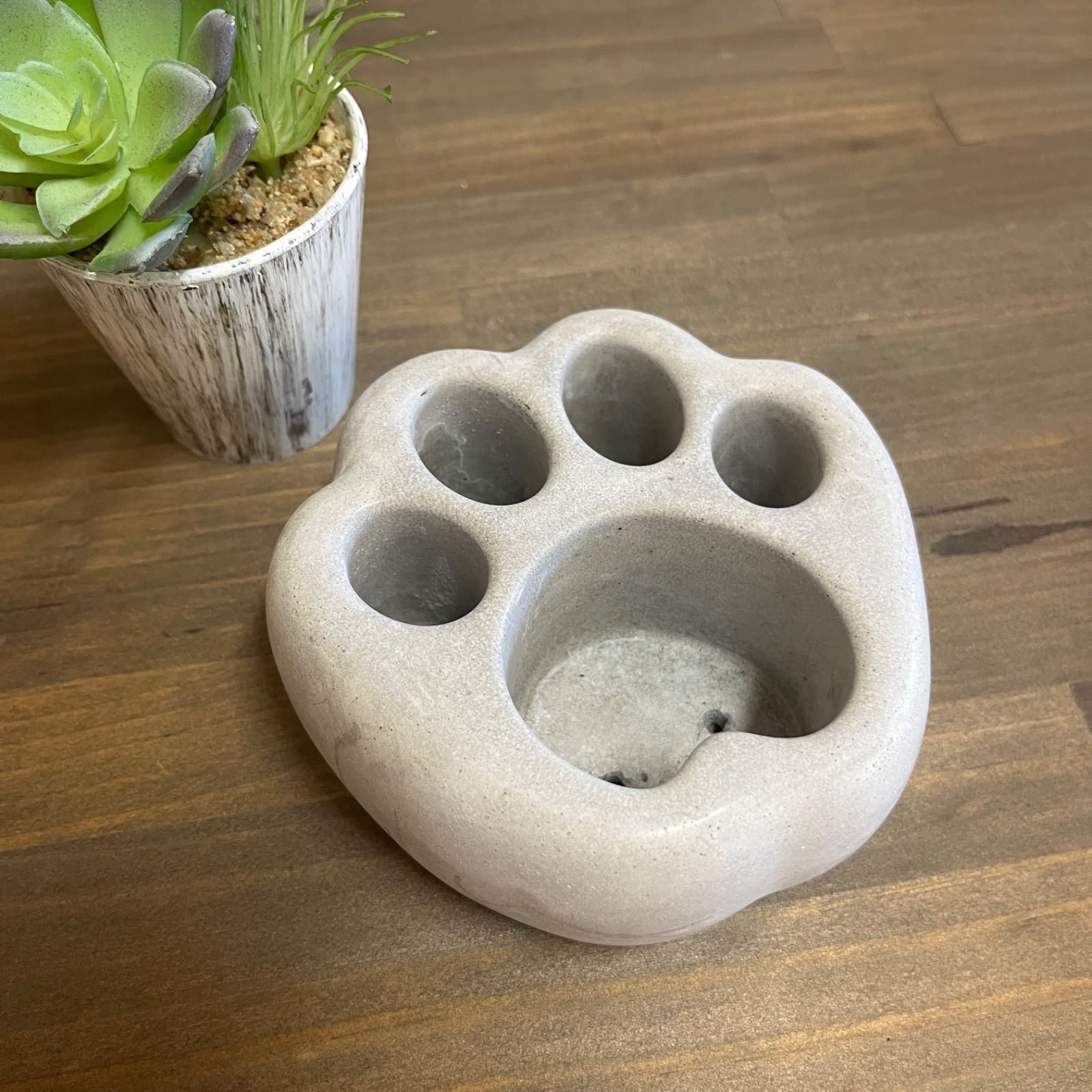 セメント鉢 肉球 猫 モルタル鉢 多肉植物 - メルカリ