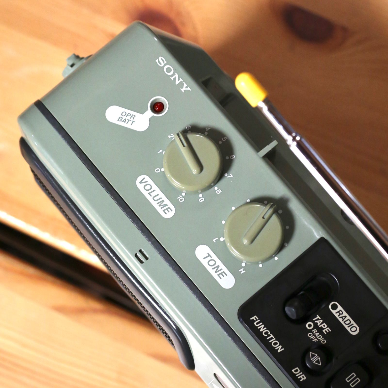 SONY SPORTS CFS-V75 防滴仕様 ラジカセ ソニー スポーツシリーズ 80