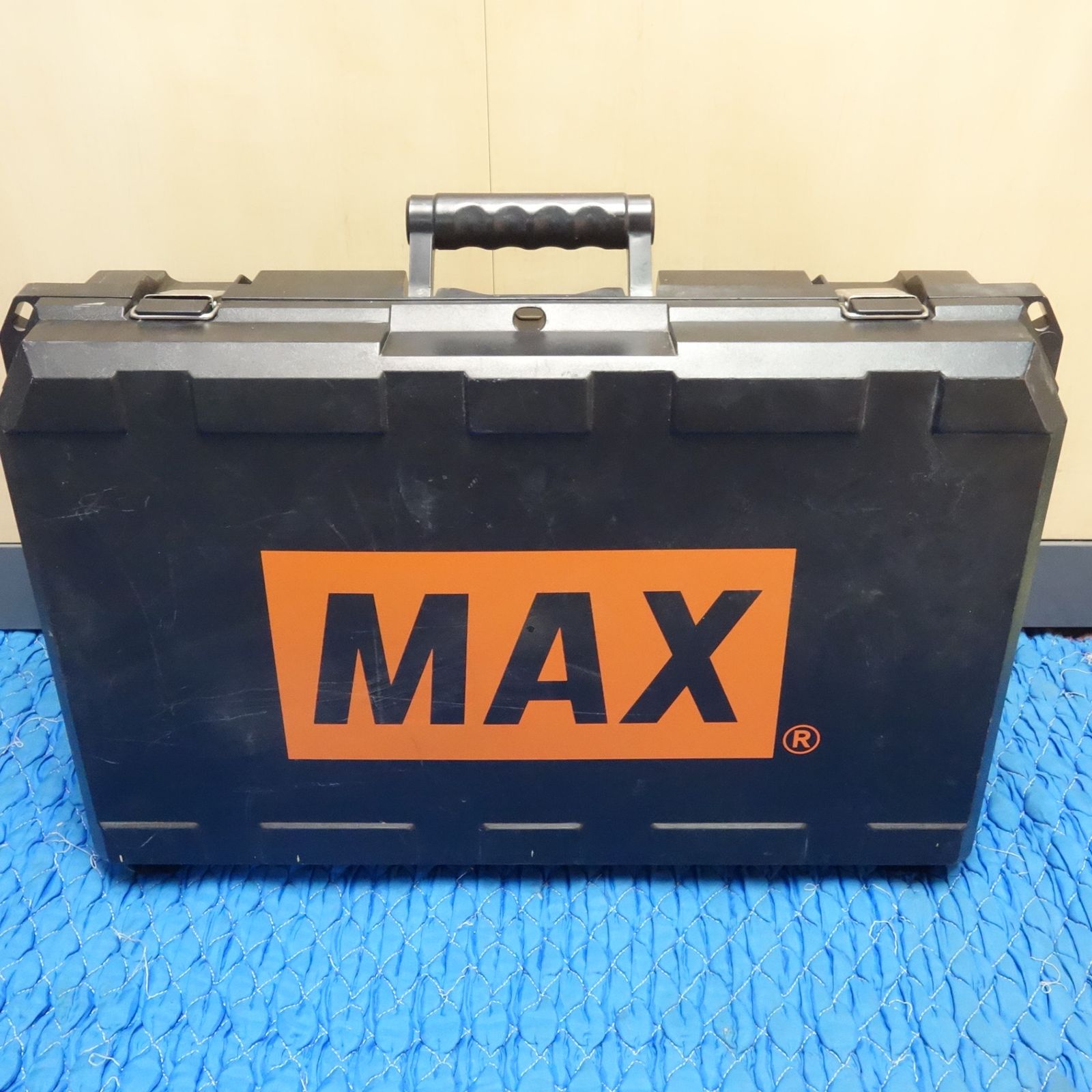 送料無料] ☆マックス ハンマ ドリル 集じん システム付き 100V PK