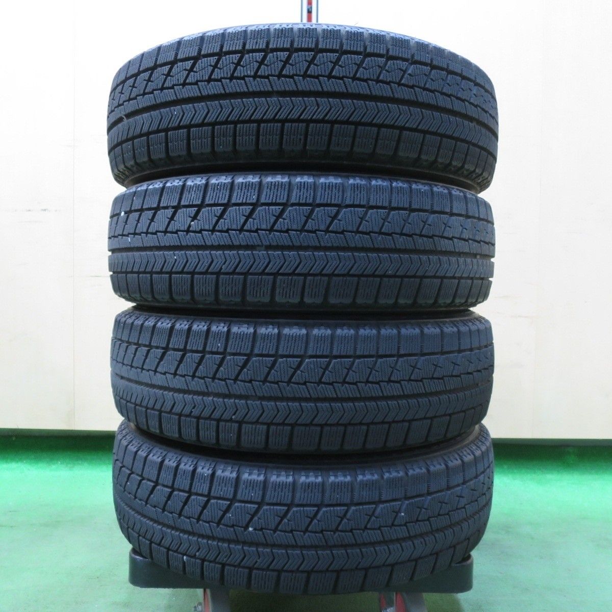 バリ溝！キレイ！8.5分☆スタッドレス 155/65R14 ブリヂストン