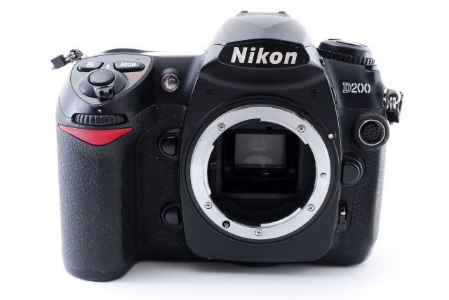 ニコン D200とその他セット 比較記事】ニコン D200 vs ZFC | 銀の備忘録