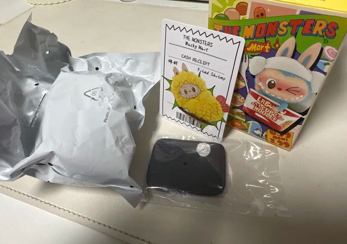 POPMART LABUBU 疑わしいコンビニ フィギュア 3個セット‼️