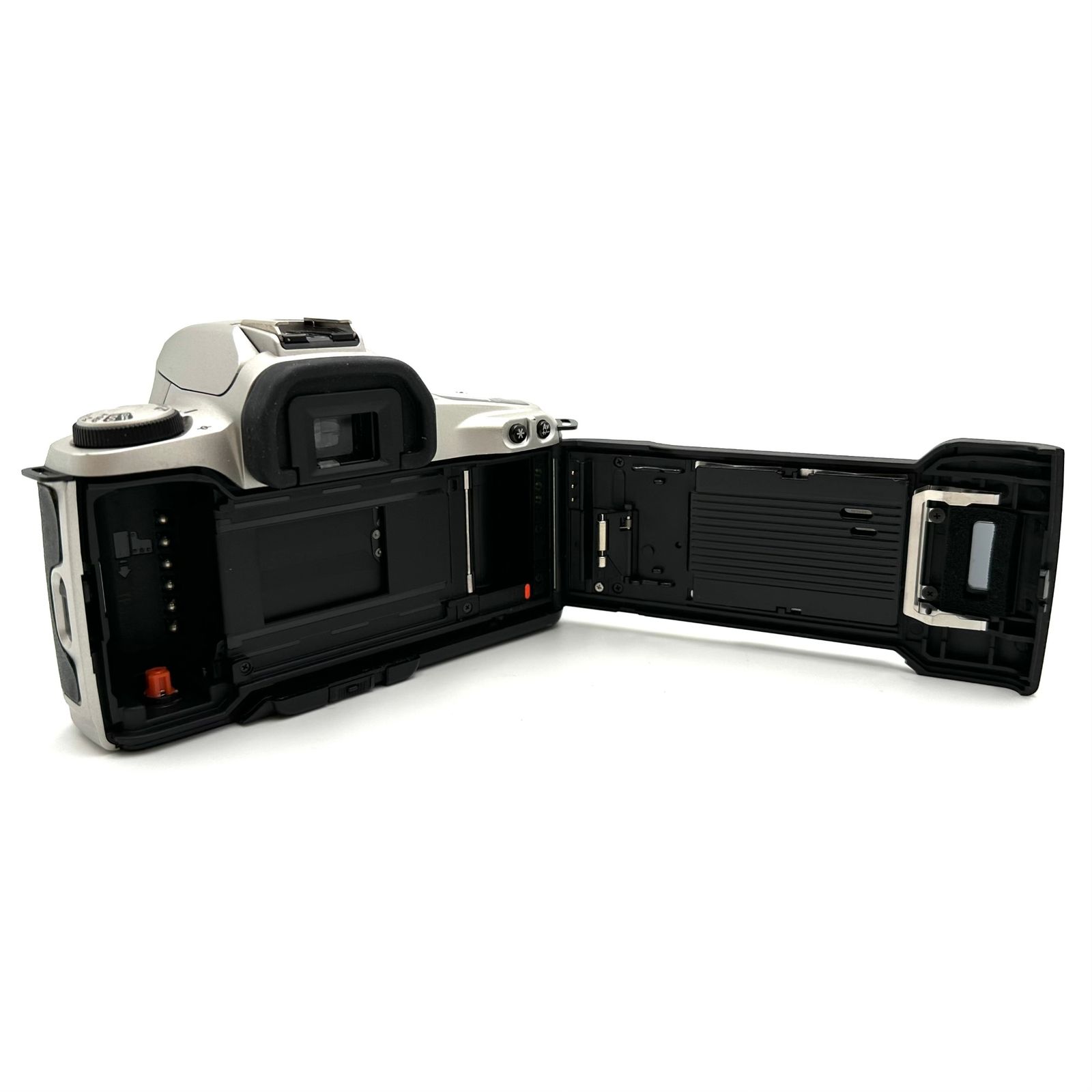 【C5355】Nikon ニコン FM シルバー 本体のみ フィルムカメラ C5355】Nikon ニコン FM シルバー 本体のみ フィルムカメラ
