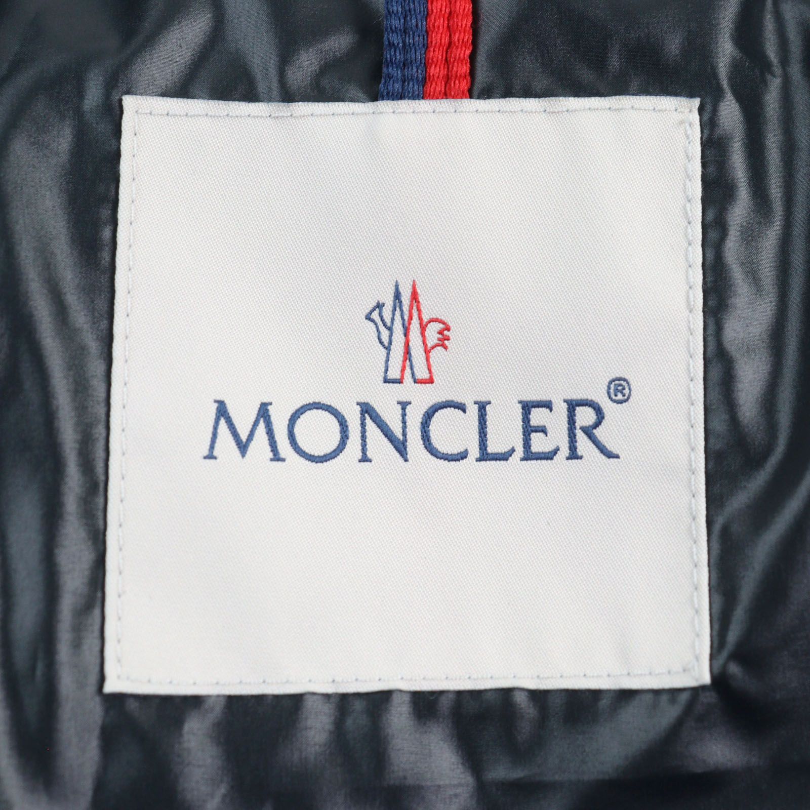 専用！！美品✨ モンクレール MONCLER ワンピース　ワッペンロゴ 未使用品○MONCLER モンクレール 22-23AW H20911A00106 595ZJ