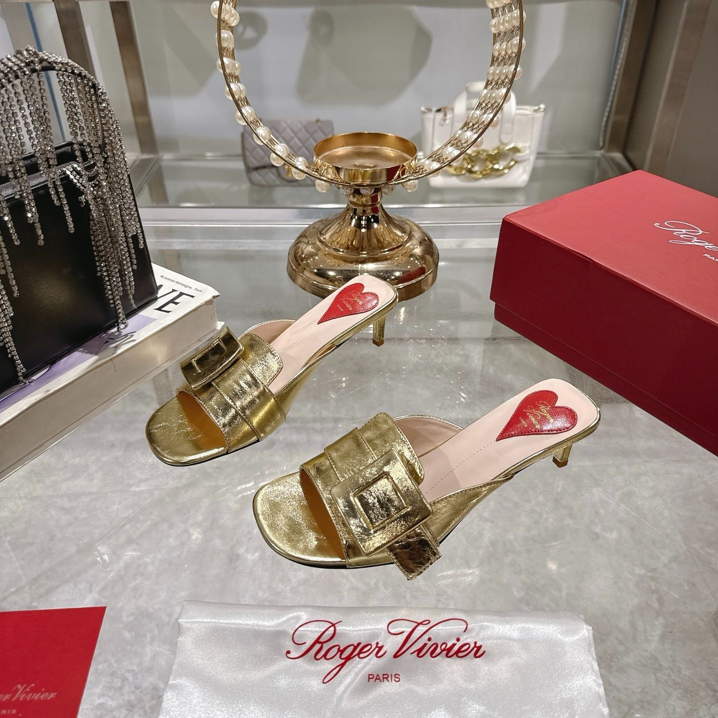 roger vivier サンダル　35 ロジェヴィヴィエ Roger vivier サンダル パテントレザー マルチ