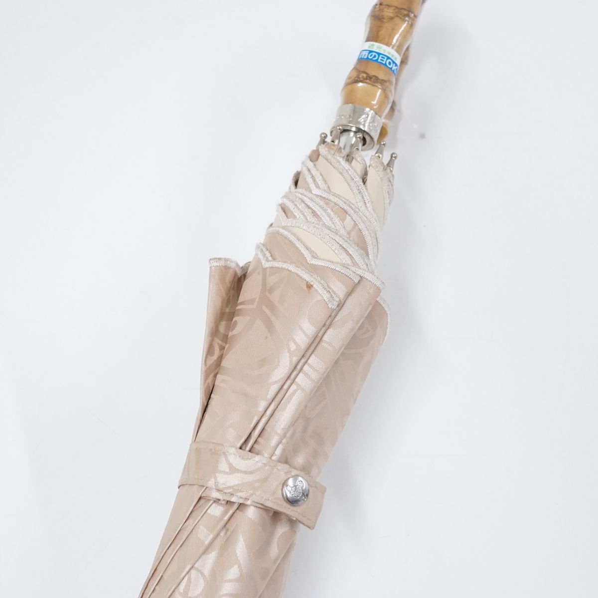 【美品】ヴィヴィアンウエストウッド パゴダ オーブ 総柄 日傘 晴雨兼用 ヴィヴィアンウエストウッド 晴雨兼用 日傘 傘 パコダ型 刺繍 花柄