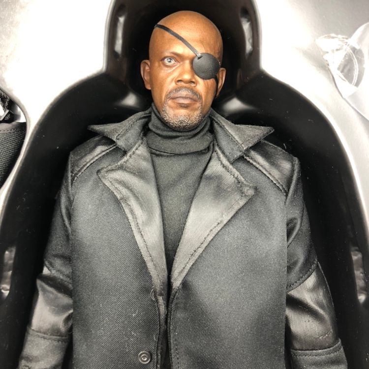 ホットトイズ「アベンジャーズ」ニック・フューリー レビュー | Cineastのコレクションブログ 「映画好きならホットトイズ！」