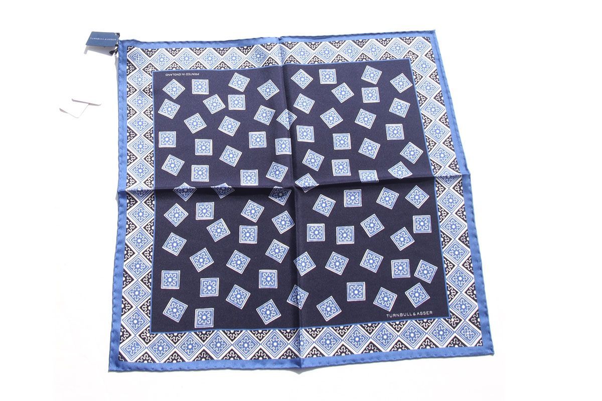 |♥|ターンブル-アッサー|Turnbull - Asser|06|ジャカードシルクポケットチーフ HH45103 ネイビー系