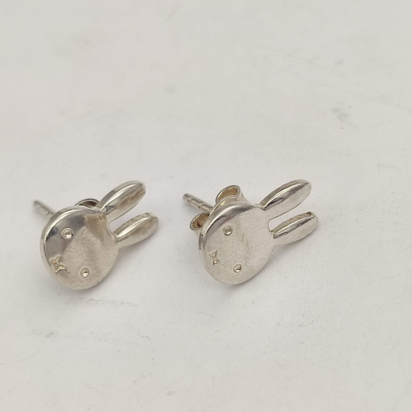 美品】ミッフィーピアス miffy SILVER シルバー925 <!-利用不可文字 