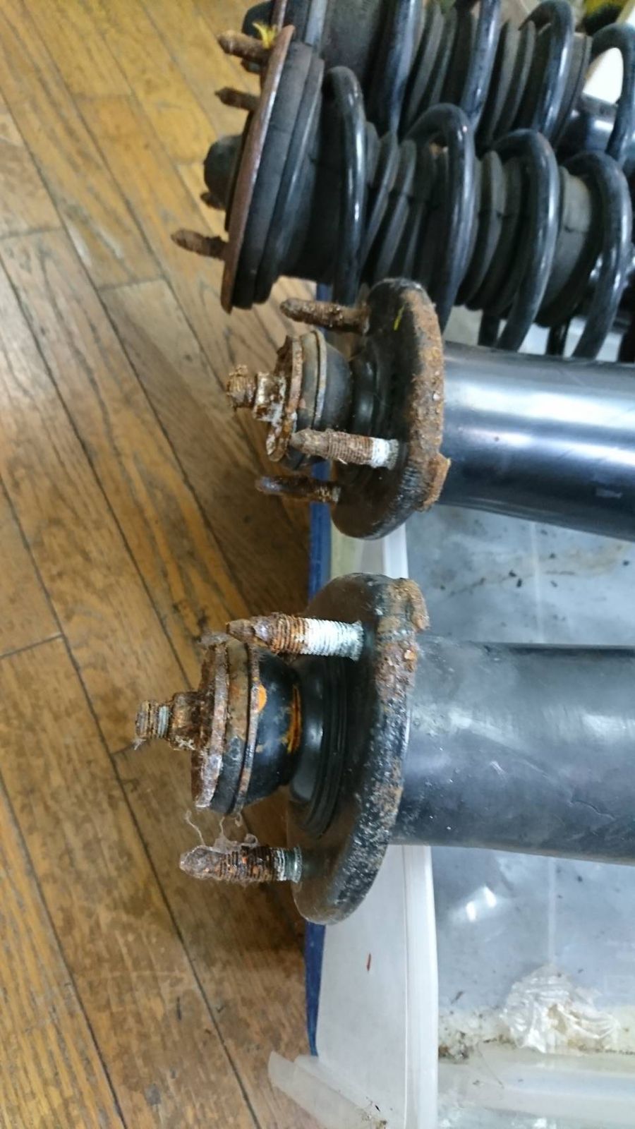 マークX用サスペンション1台分