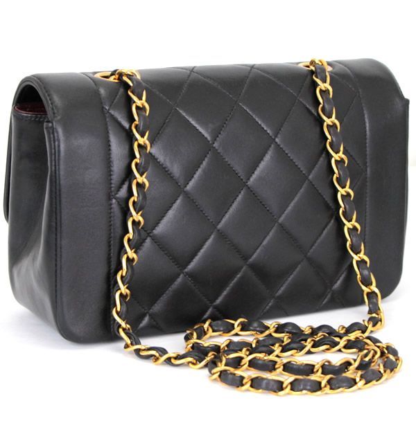 シャネル CHANEL マトラッセ22 ダイアナフラップ チェーンショルダー