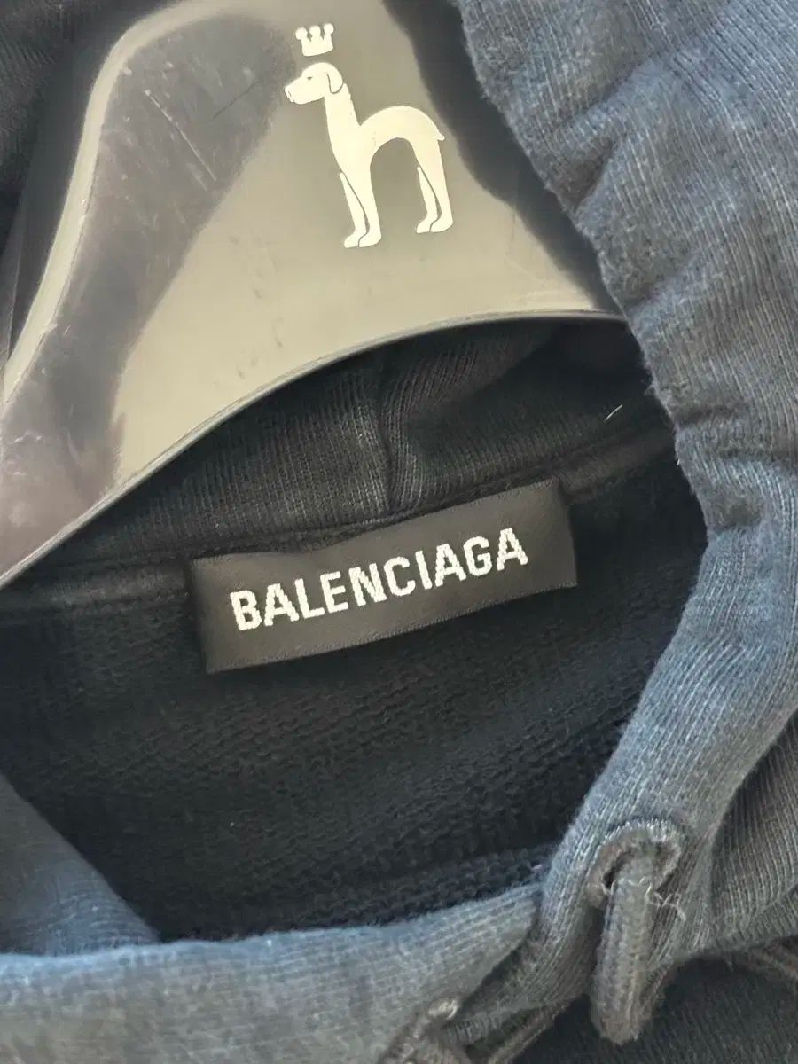 ◆◆VIP◆◆ BALENCIAGA バック ロゴ フード UNISEX BALENCIAGA(バレンシアガ) バックロゴ フード付きTシャツ xs