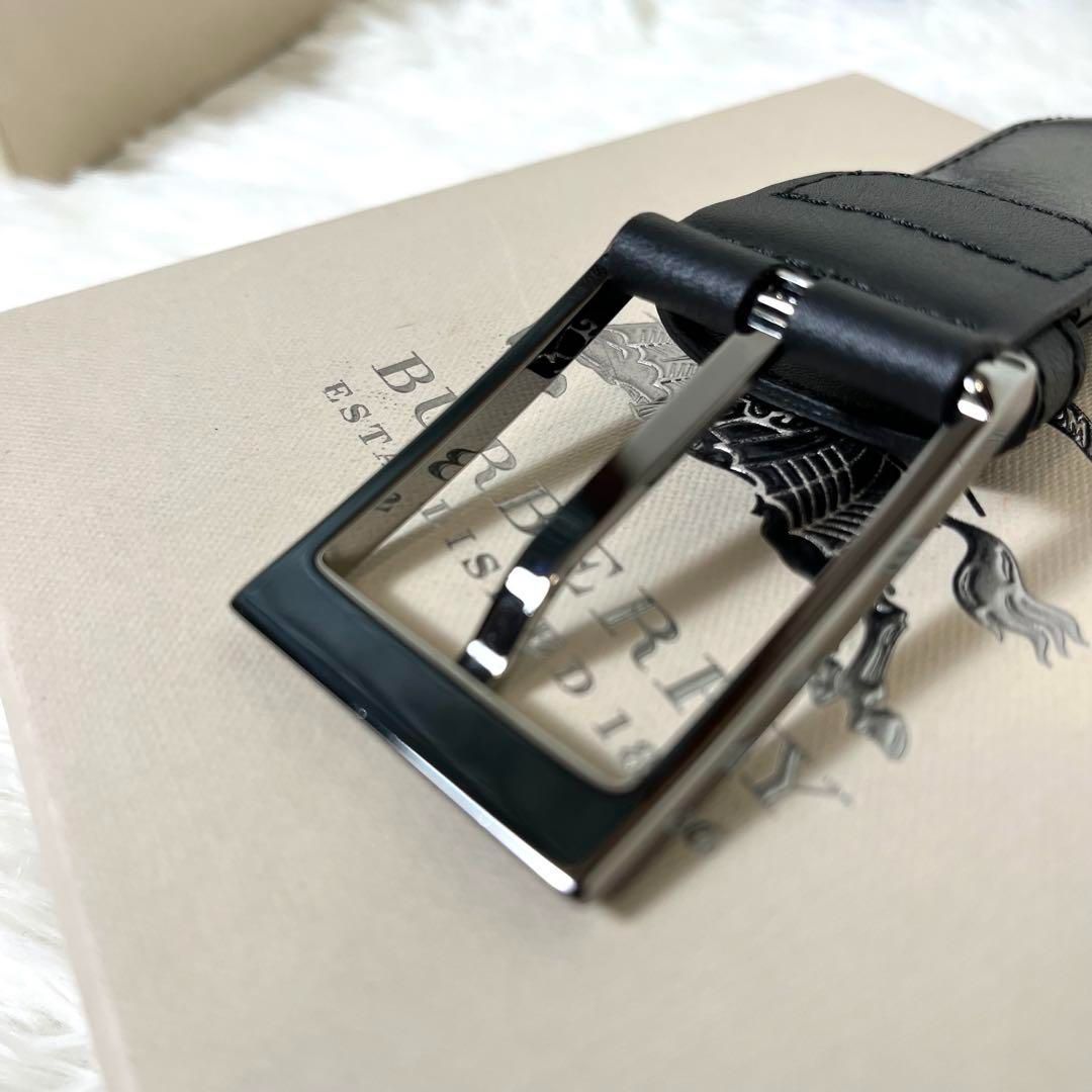 未使用級 イタリア製 BURBERRY ベルト レザー ノバチェック 黒 【公式