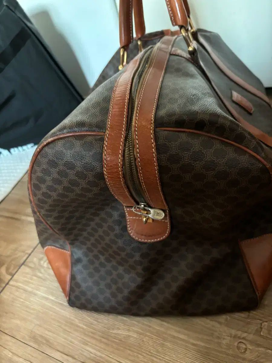 Louis Vuitton(ルイヴィトン) バガボンド ホーボー バッグ 出品