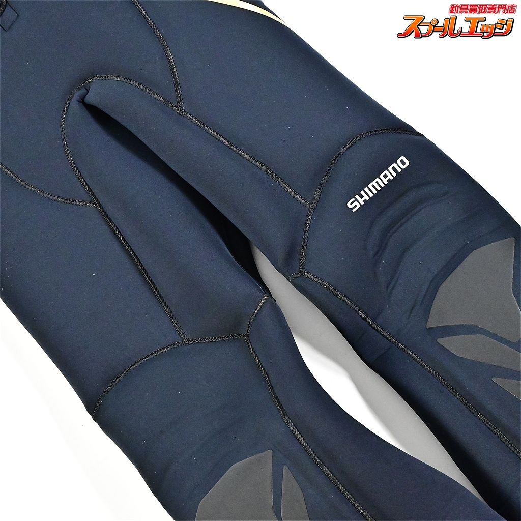 モデル 鮎タイツ