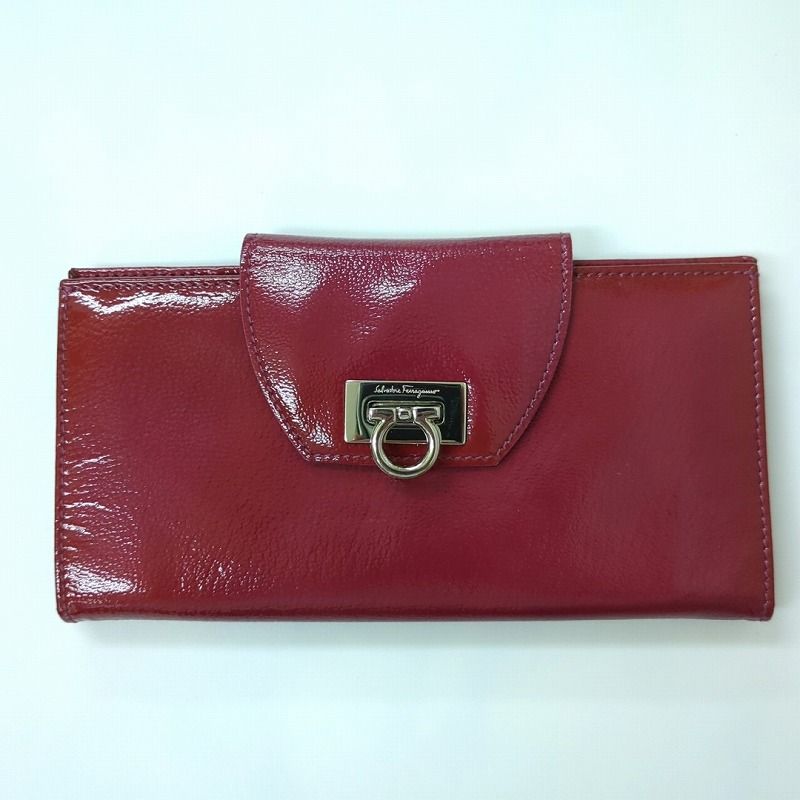 Salvatore Ferragamo サルヴァトーレフェラガモ 長財布 エナメル 