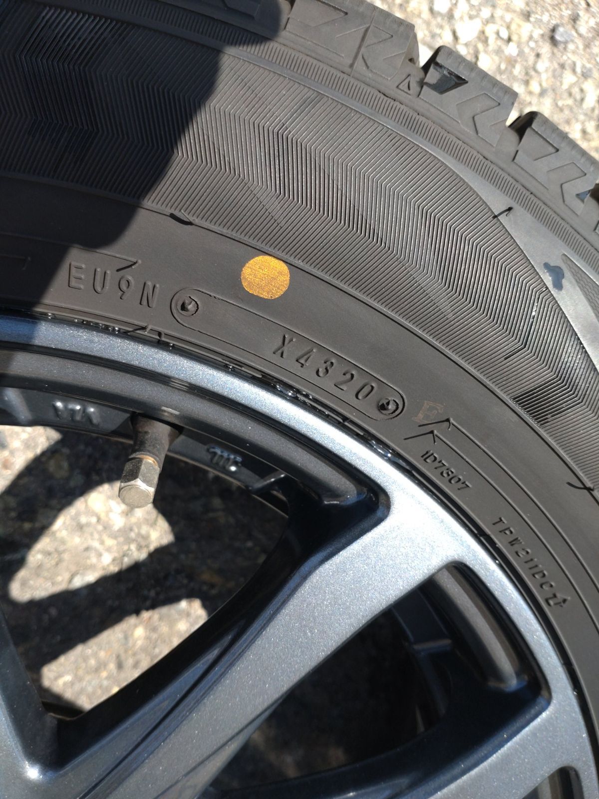 スタッドレスタイヤホイール4本セット