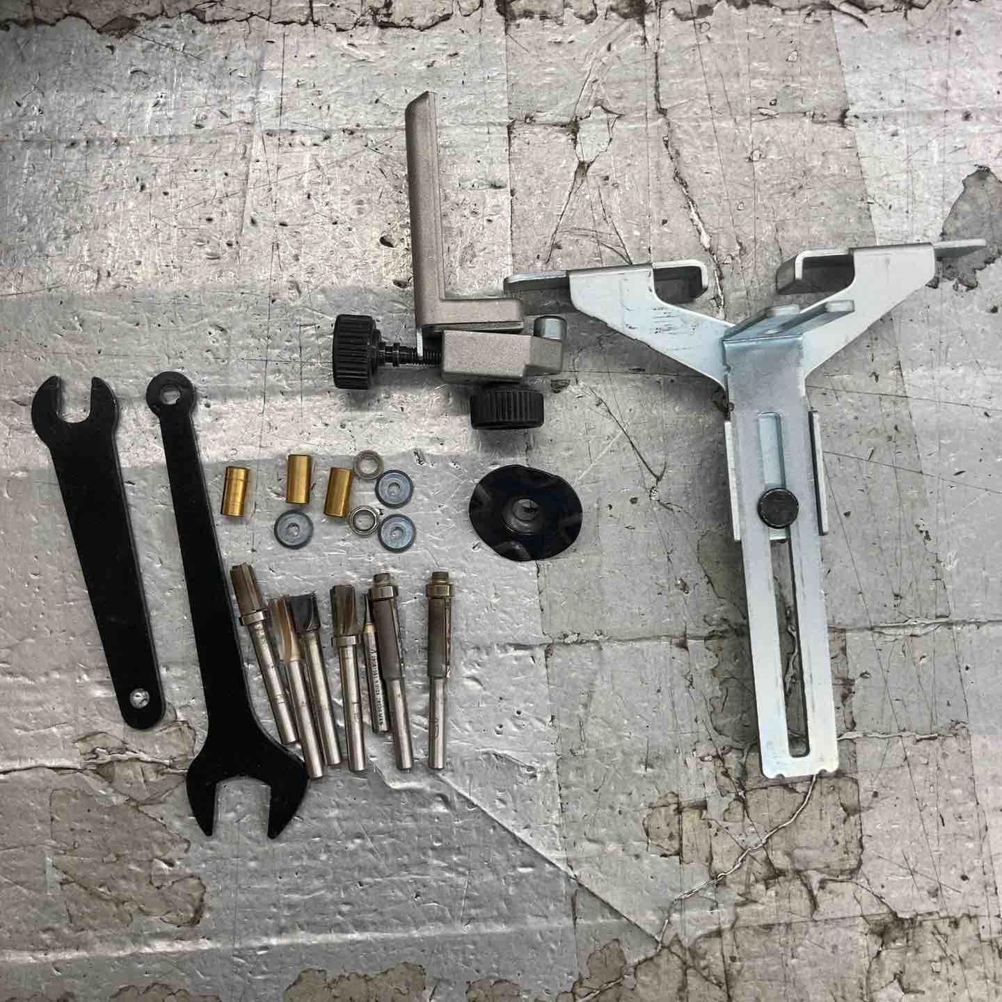makita 電子トリマ