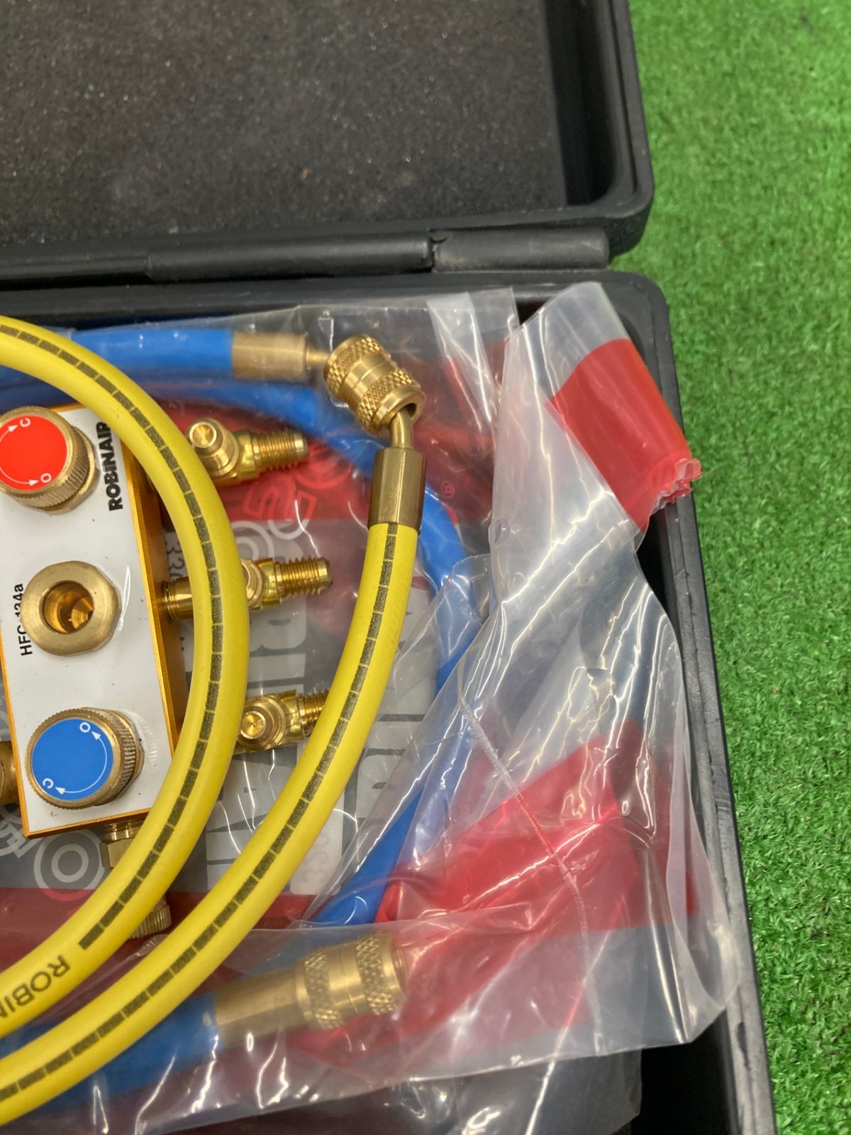 ゲージマニフォールド■ROBINAIR ロビネア HFC-134a Yahoo!オークション -「ロビネア ゲージマニホールド」の落札相場