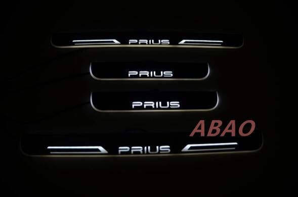 トヨタ プリウス スカッフプレート PRIUS LED 白 ホワイト 光る 流れる イルミネーション 連動 鏡面 シーケンシャル 4ピース