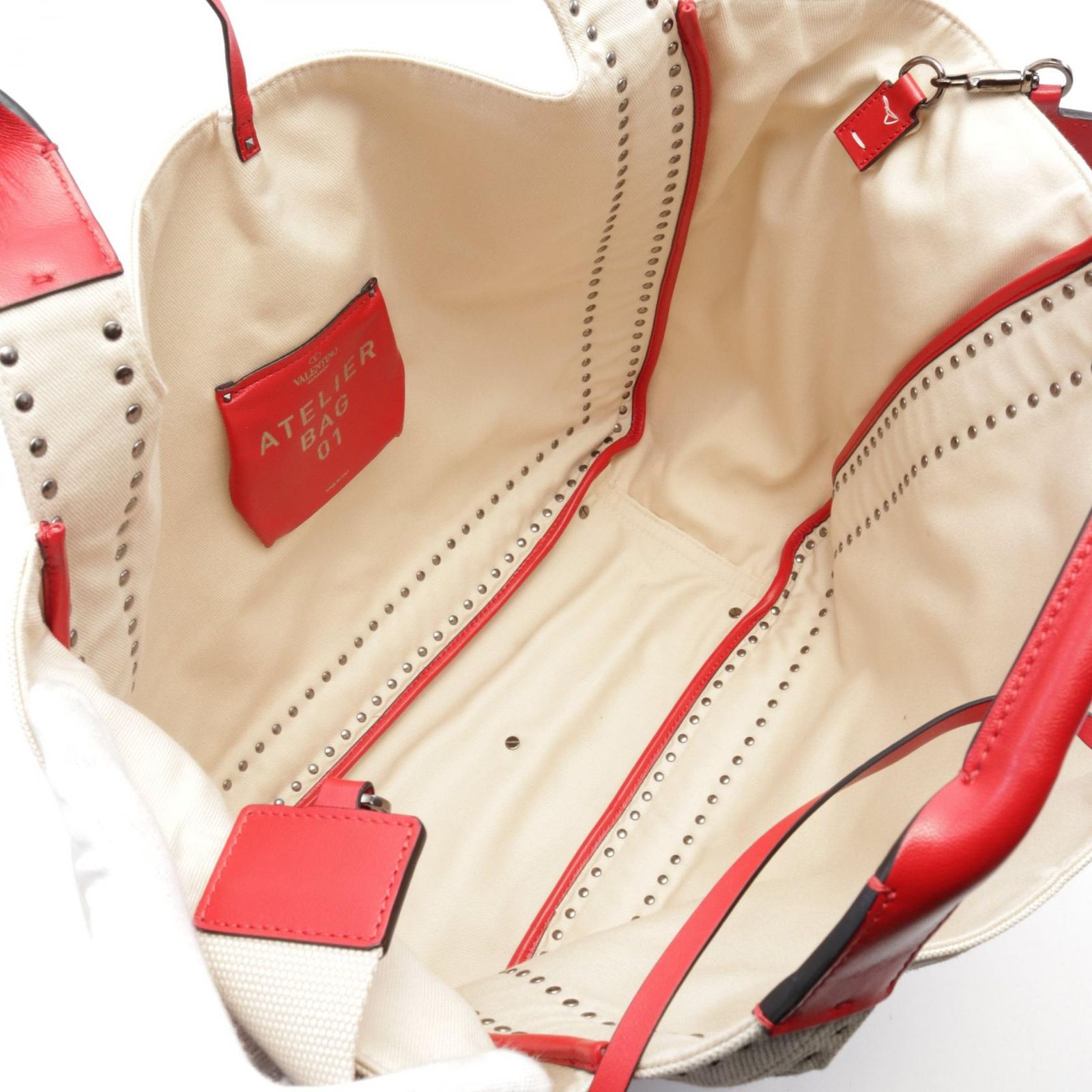 ヴァレンティノ・ガラヴァーニ Valentino Garavani トートバッグ ATELIER BAG 01 アトリエバッグ UW0B0H85NIZ キャンバス レザー 2WAYトート レディース Used A - メルカリ ヴァレンティノ・ガラヴァーニ Valentino Garavani トートバッグ ATELIER BAG 01 アトリエバッグ UW0B0H85NIZ キャンバス レザー 2WAYトート レディース Used A - メルカリ
