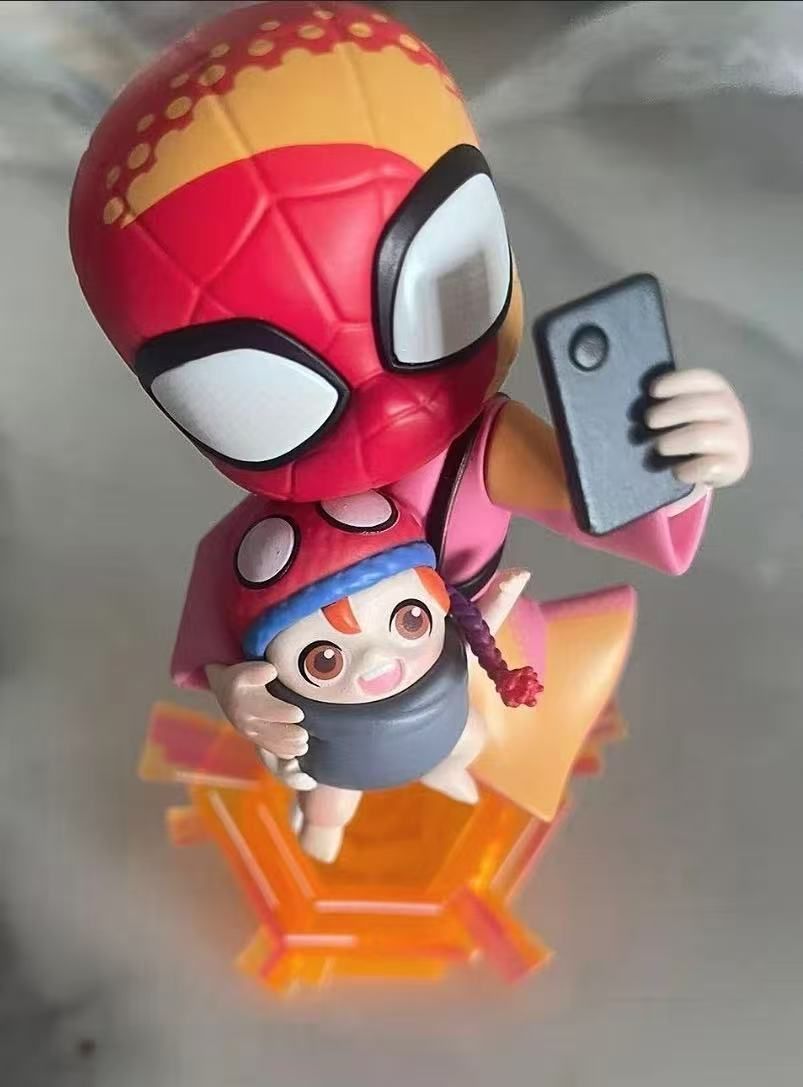 POP MART MARVEL スパイダーマン：アクロス・ザ・スパイダーバース