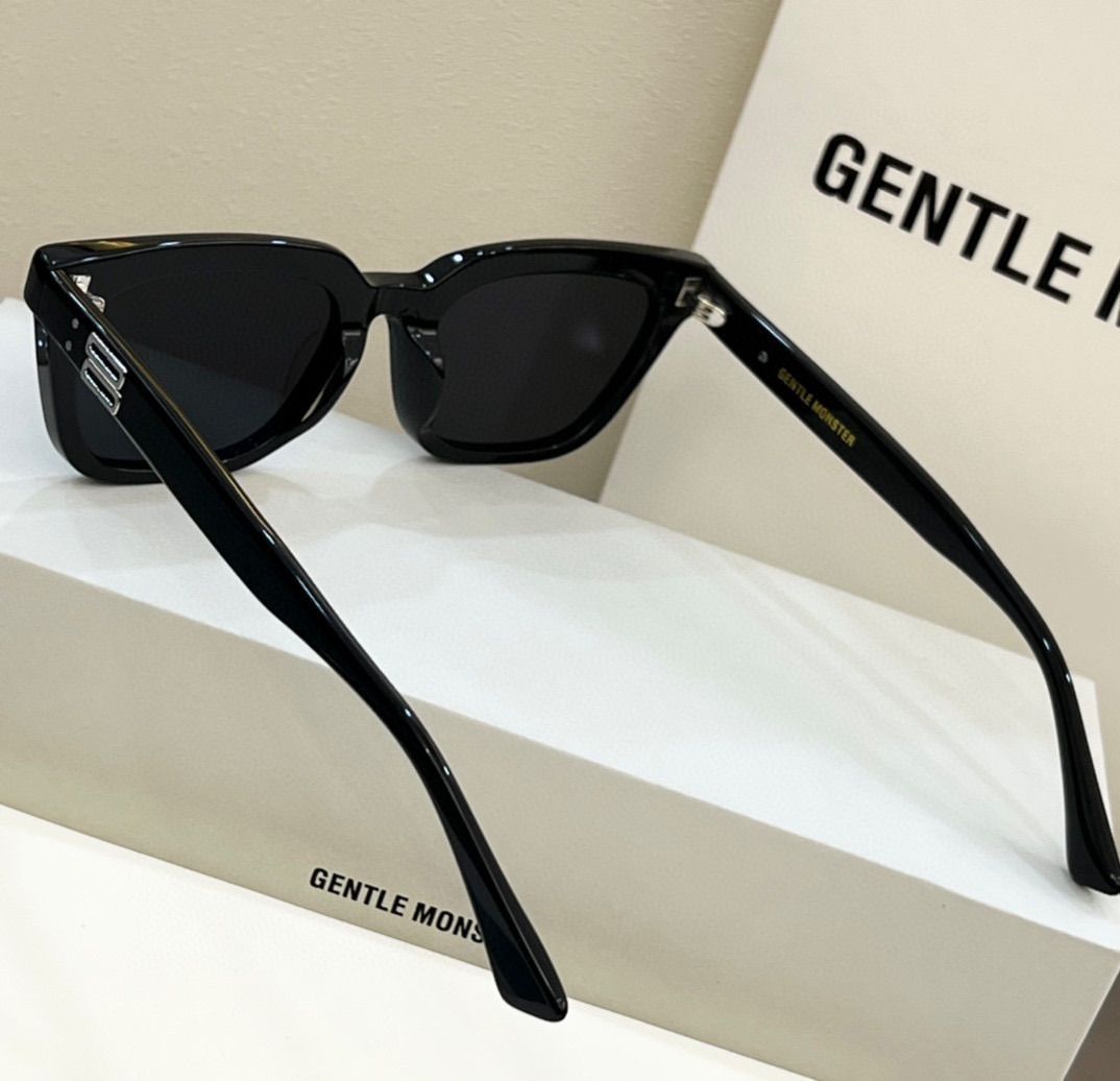 新品 GENTLE MONSTER ジェントルモンスター Musee 01 サングラス #03 - メルカリ