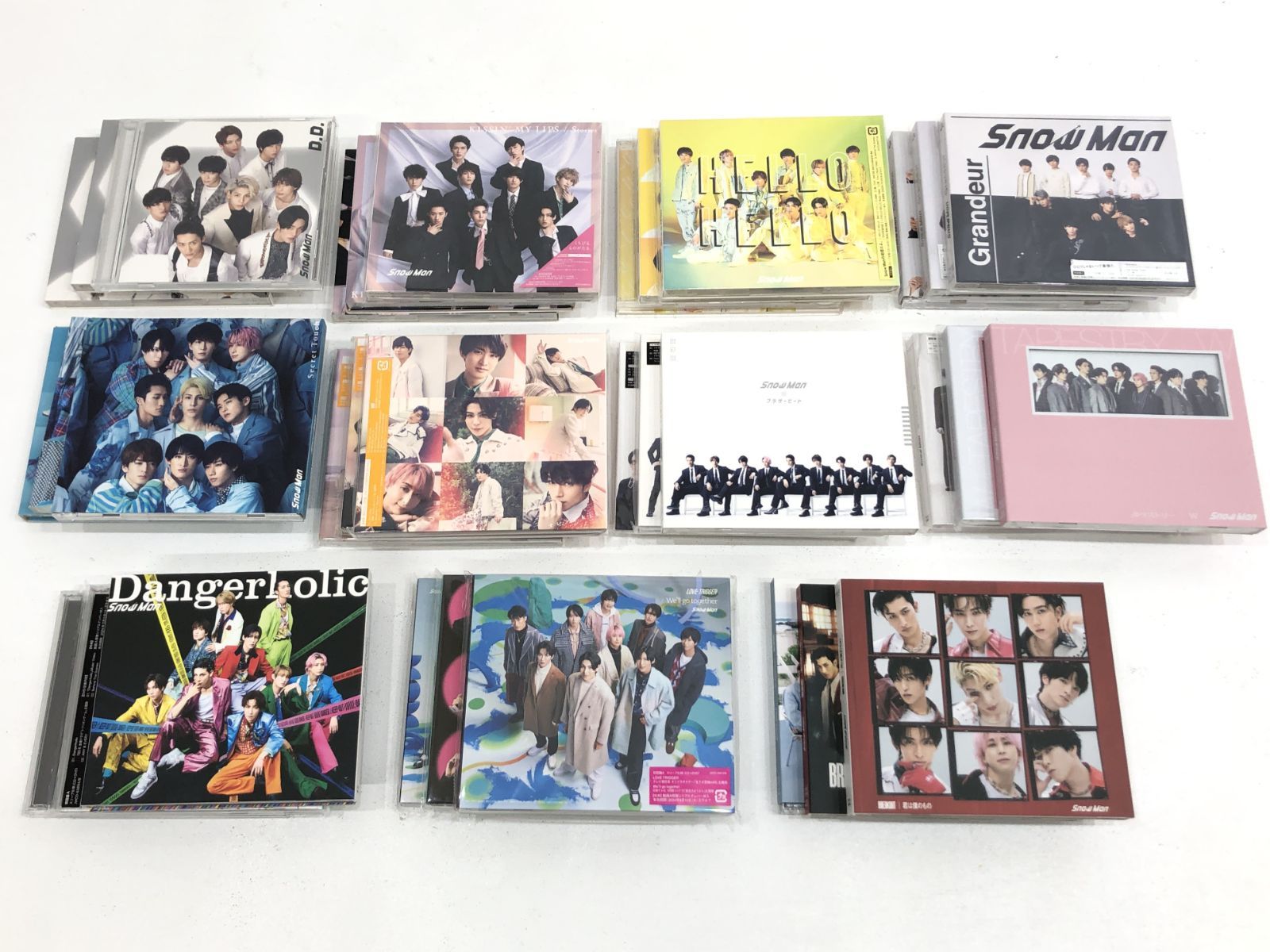  Man シングル　CD　まとめ売り　特典付き　29枚 SnowMan 全シングルCD 3形態 11種 33枚 まとめ売り 【公式通販】