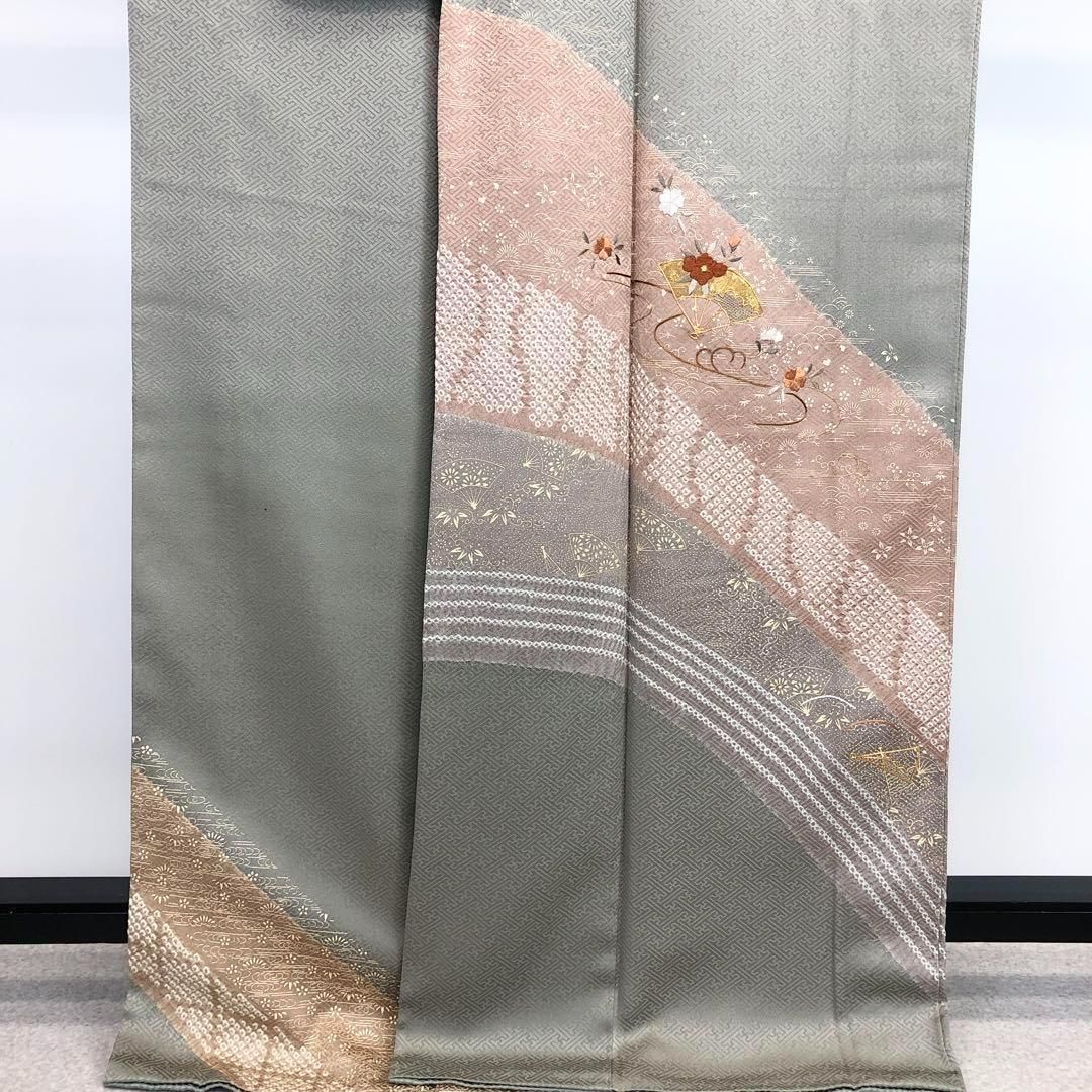訪問着 絞り模様 花柄刺繍 金駒 金彩 紗綾形縞模様 蝋色