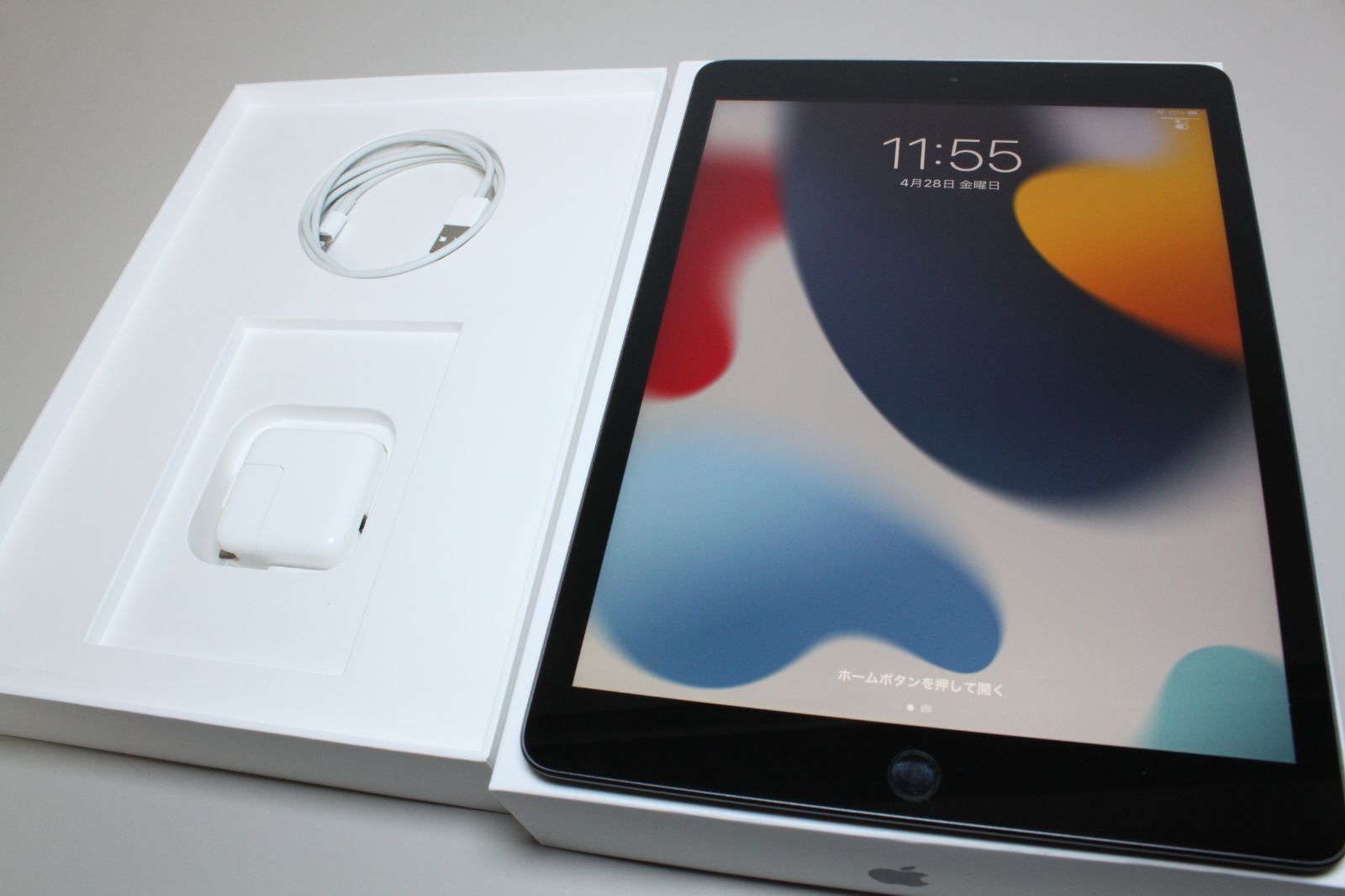 新品未開封 iPad 第6世代 Wi-Fiモデル 32GB シルバー