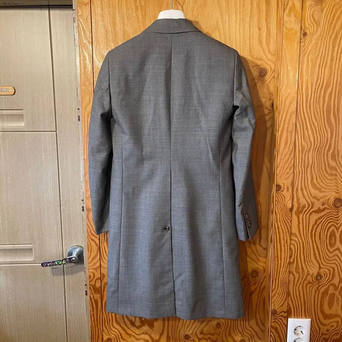 Thom Browne(トム・ブラウン) グレー コート 出品 - メルカリ