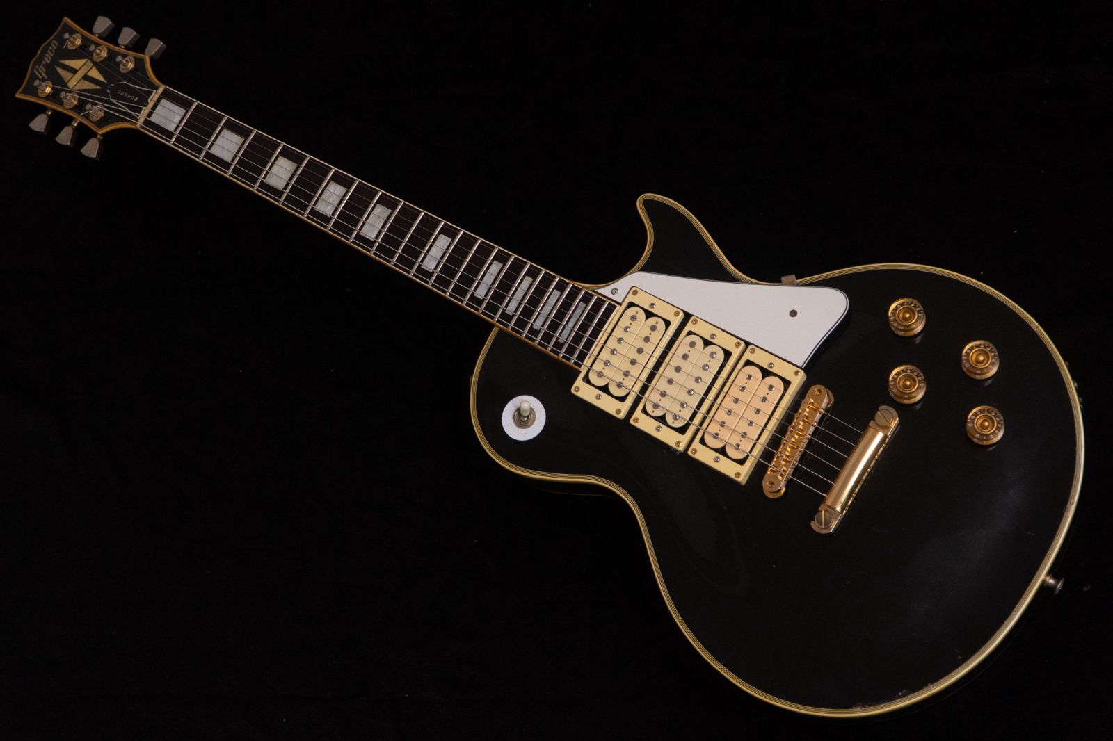 M1794☆アイアンローズ共生赤水晶クラスター1.7Kg☆広東省産☆N20720