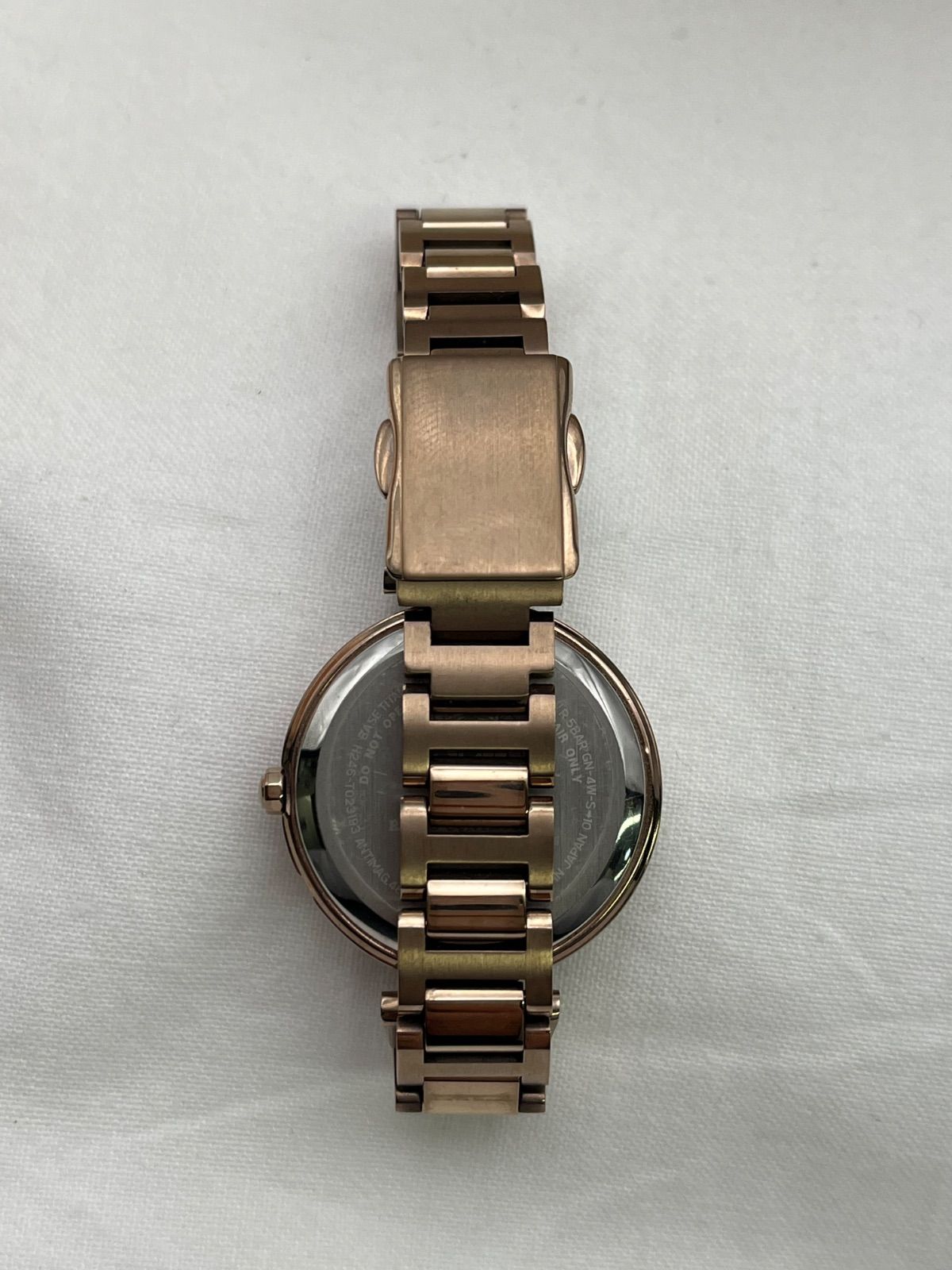 稼働品 CITIZEN シチズン 電波ソーラー腕時計 XC クロスシー ティアニタラインハッピーフライト 世界 3000本 H246-T023193 00827 MERCADOAVALIA_COM_BR