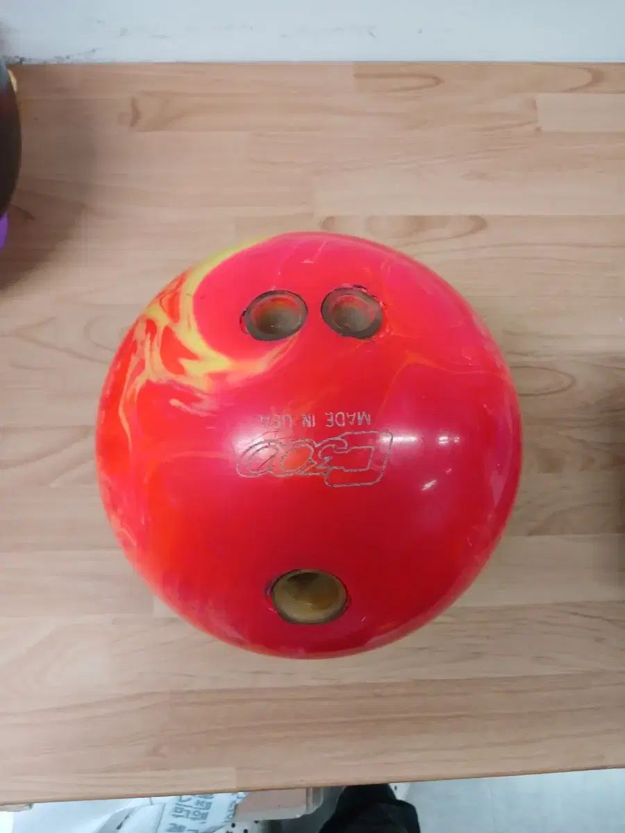中古ボーリングボール 14p ホワイトドット スペアボール - メルカリ