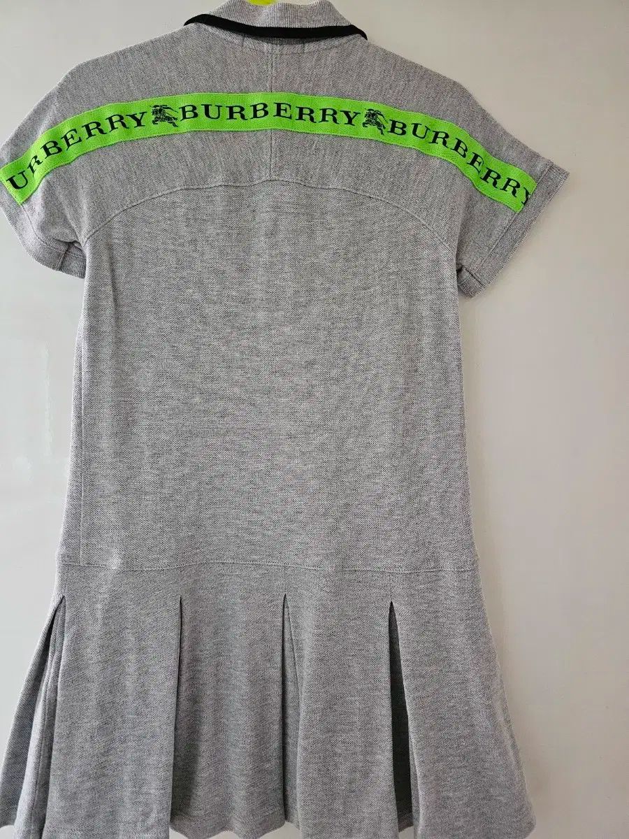 国立秀雄 作 信濃路の民家 6号サイズ油絵 56cm×47cm 額付き ☆ 油彩