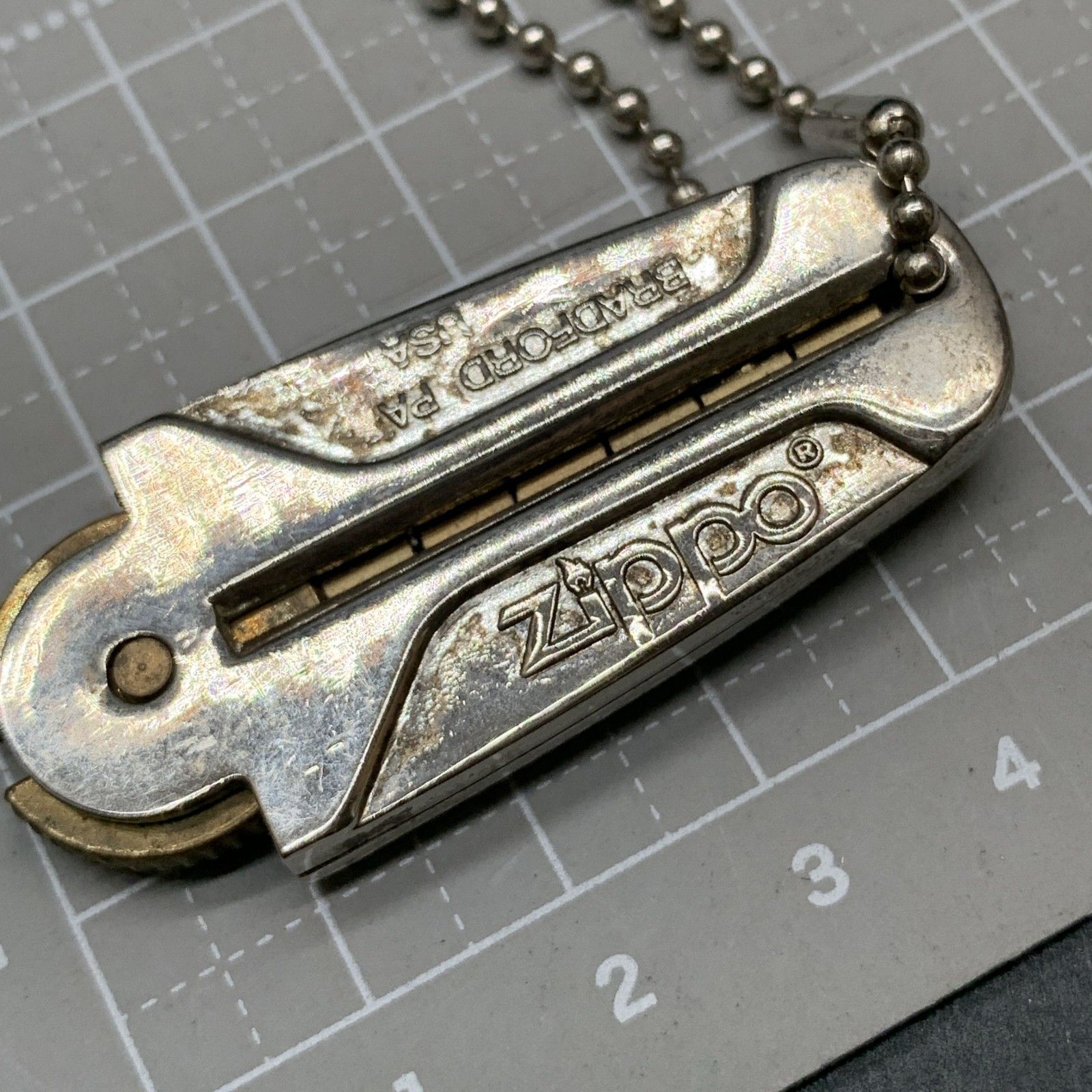 P388　zippo グッズ4点おまとめ メタル フリントケース オイルボトル キーホルダー 発火石 ライター ウィック 替え芯 ジッポ ジッポー P388 zippo グッズ4点おまとめ メタル フリントケース オイルボトル