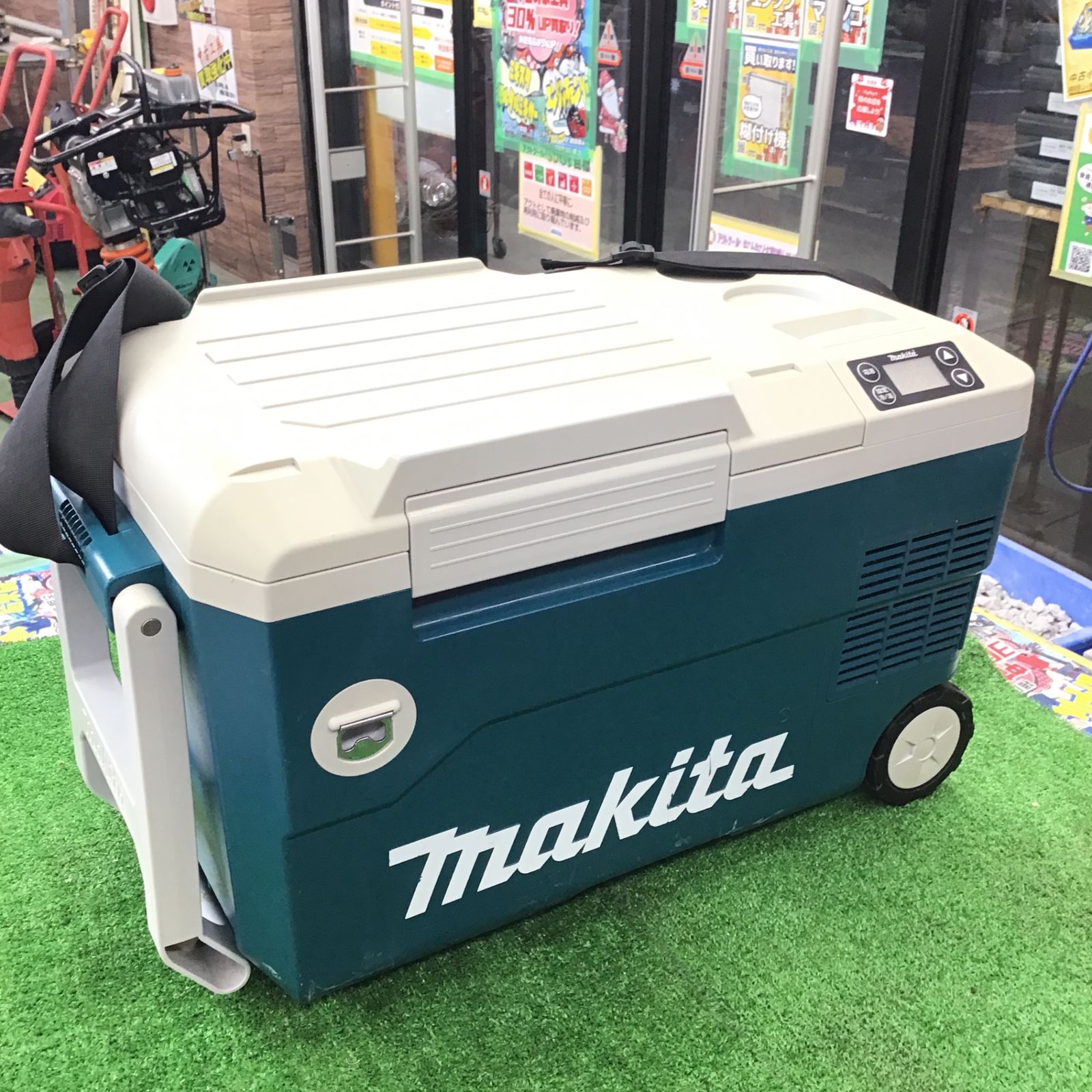 makita マキタ 充電式保冷温庫 CW180D 18V AC100V 内容積20L －18℃～60