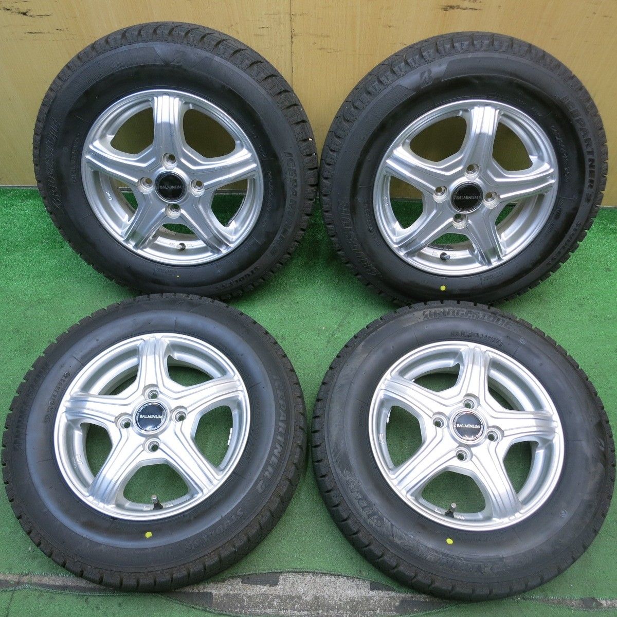 バリ溝！24年！ほぼ10分☆スタッドレス 145/80R13 ブリヂストン アイス