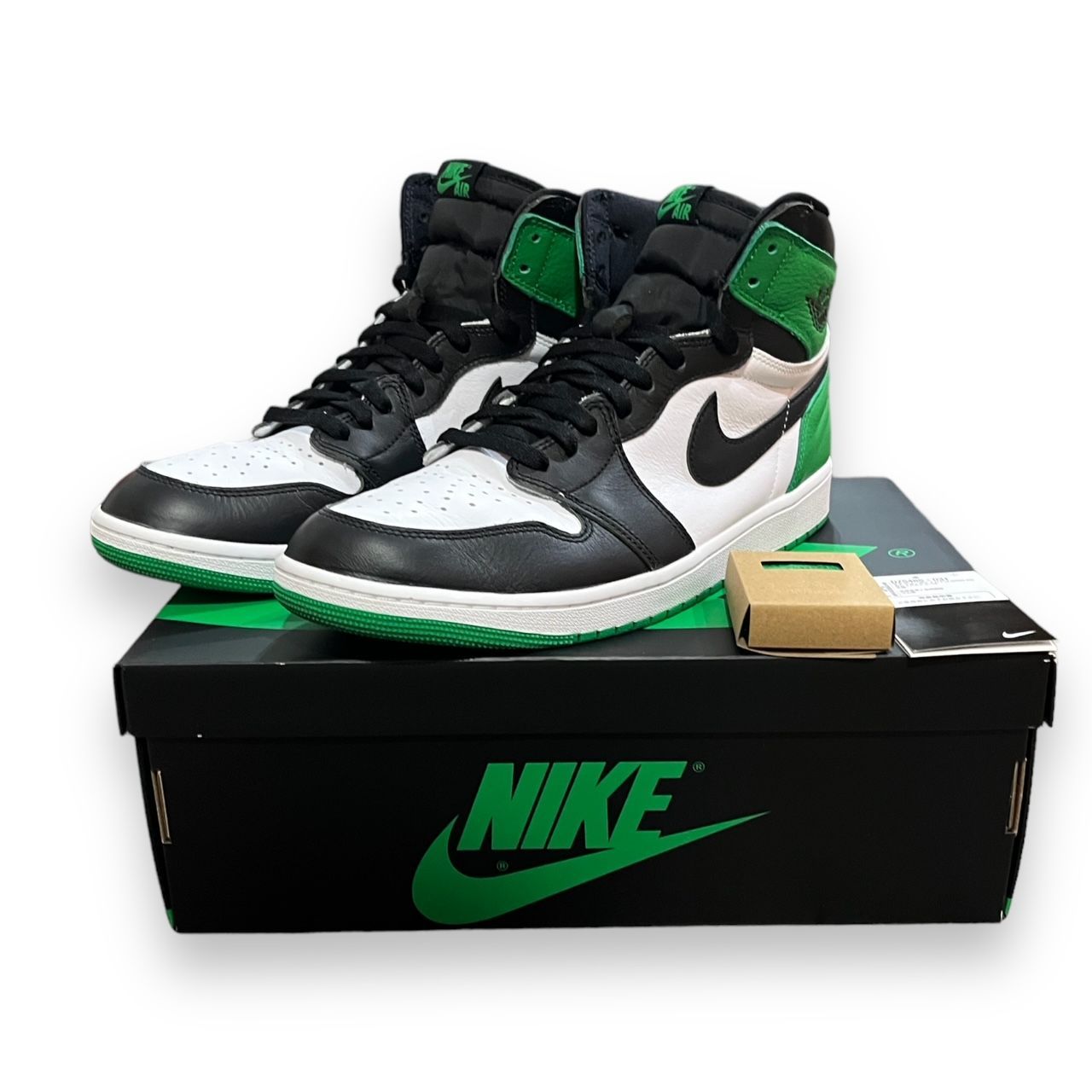 国内正規 NIKE AIR JORDAN 1 RETRO HIGH OG DZ5485-031 セルティック 