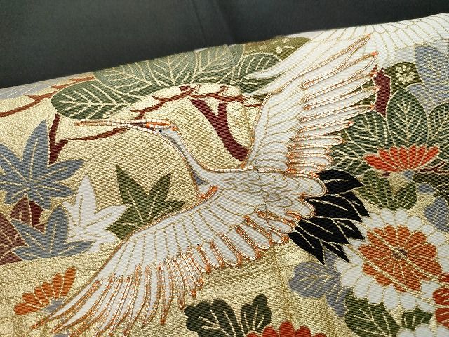 平和屋着物●豪華黒留袖　駒刺繍　飛鶴屏風草花文　金彩　正絹　逸品　未使用　CAAT6991vf 平和屋着物○豪華黒留袖 駒刺繍 飛鶴屏風草花文 金彩 正絹 逸品 未使用