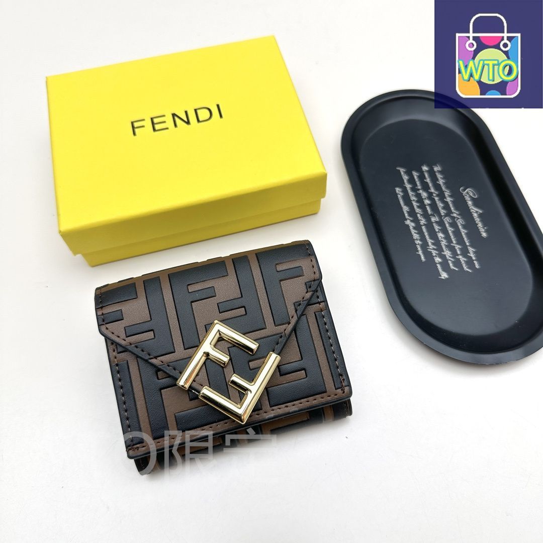 今日 Fendi 8352 ミニウォレット ブラック|ダークブラウン|エレファントグレー|ブラウン レザー使用 コンパクトで実用的なデザイン | ♥品
