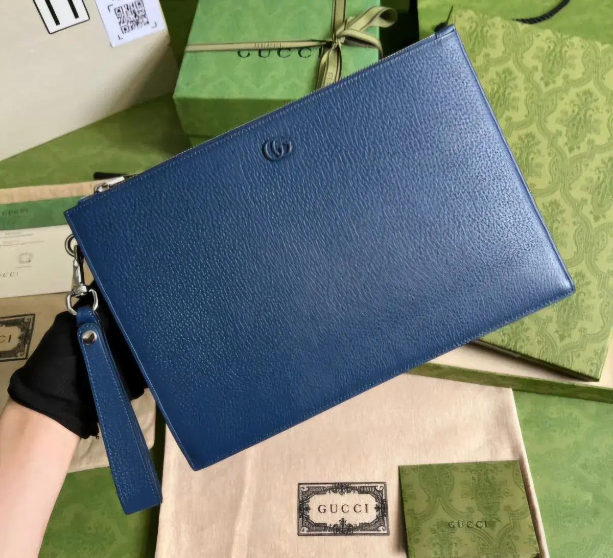 GUCCI グッチ マーモント クラッチ ユニセックス