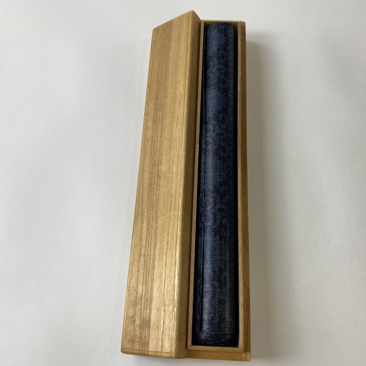反物 紬 宮古上布 証紙 共 き 唐草 紺色 麻