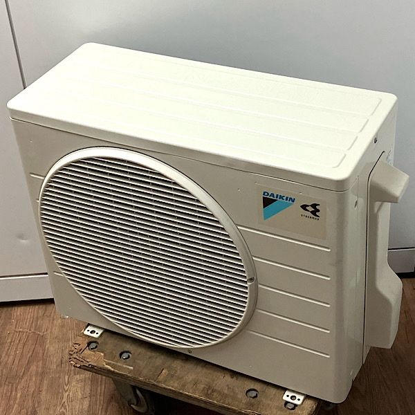 徳*様 ◆直接引き取り限定◆DAIKIN2.2Kw 6畳用AN22WESK-W ◇直接引き取り限定◇DAIKIN2.2Kw 6畳用AN22WESK-W 2019 2025年