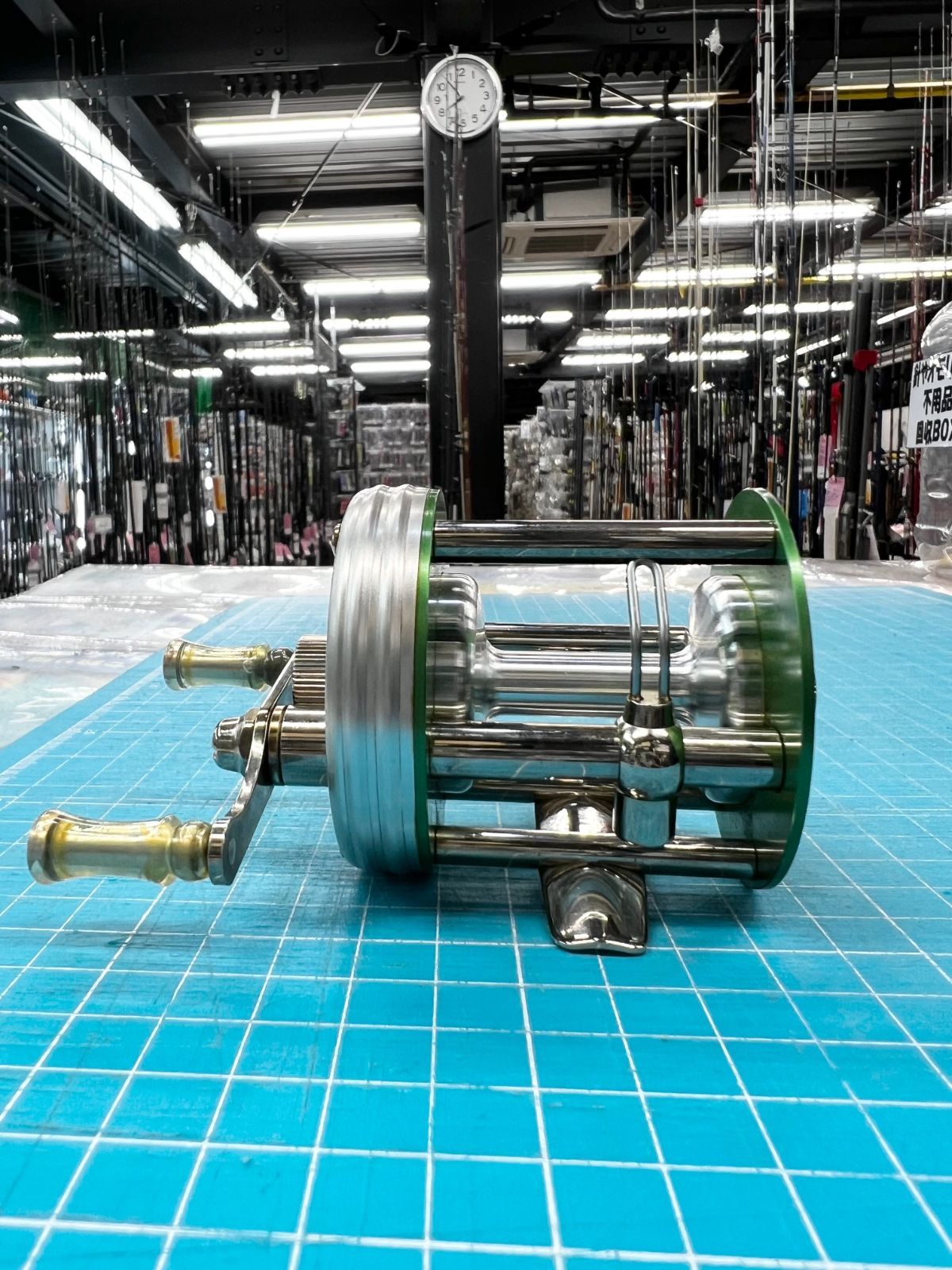 り B.P.Bait Revolver リボルバー 411 シルバー Direct Drive