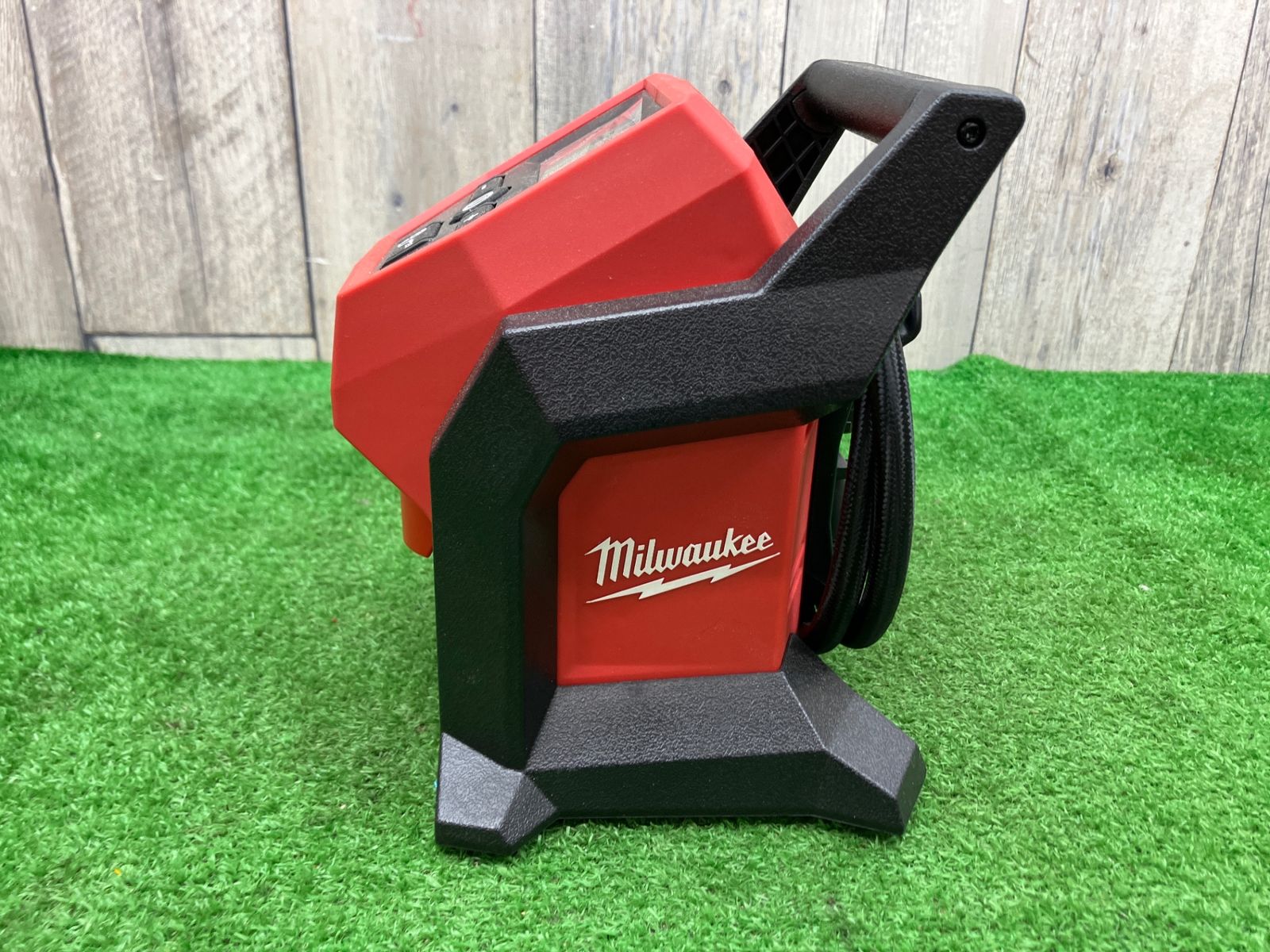 APJ 充電式空気入れ