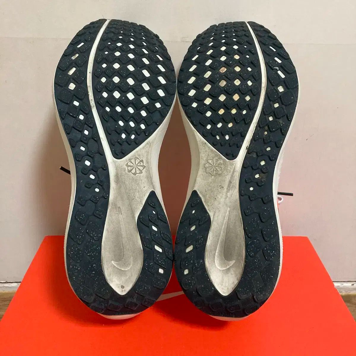 |Zoomランニングトレーニングシューズ