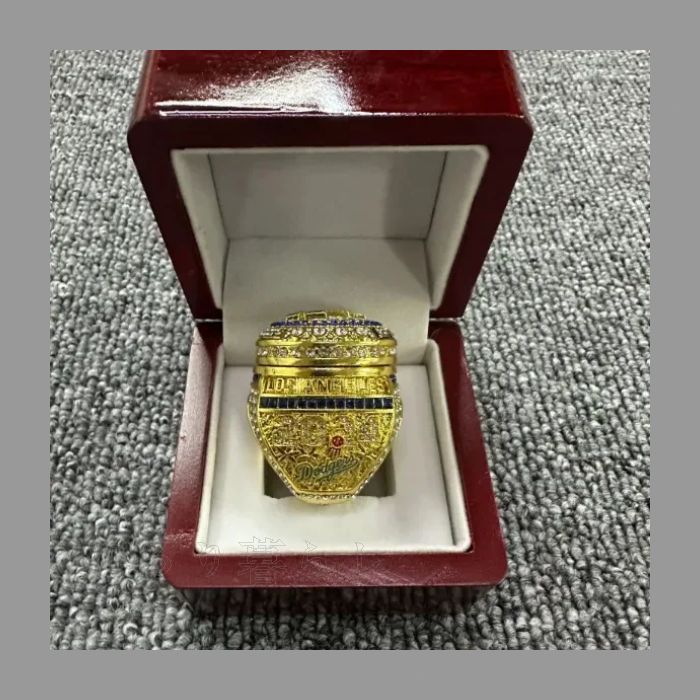 限定大人気】ケース付き 大谷翔平 指輪 ドジャース 2024ワールド