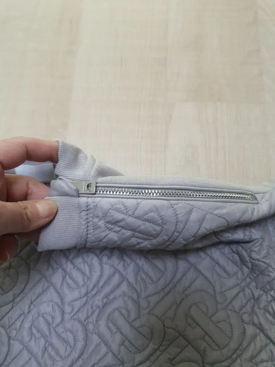 6Y Burberry Kids(バーバリーキッズ) 新作 トレーナー Tシャツ 2着
