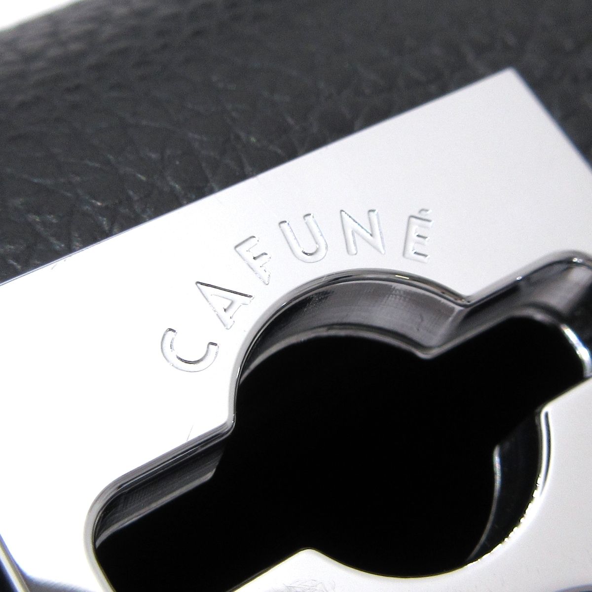 CAFUNE(カフネ) 財布美品 スタンスウォレット 黒 2WAY/ショルダー  